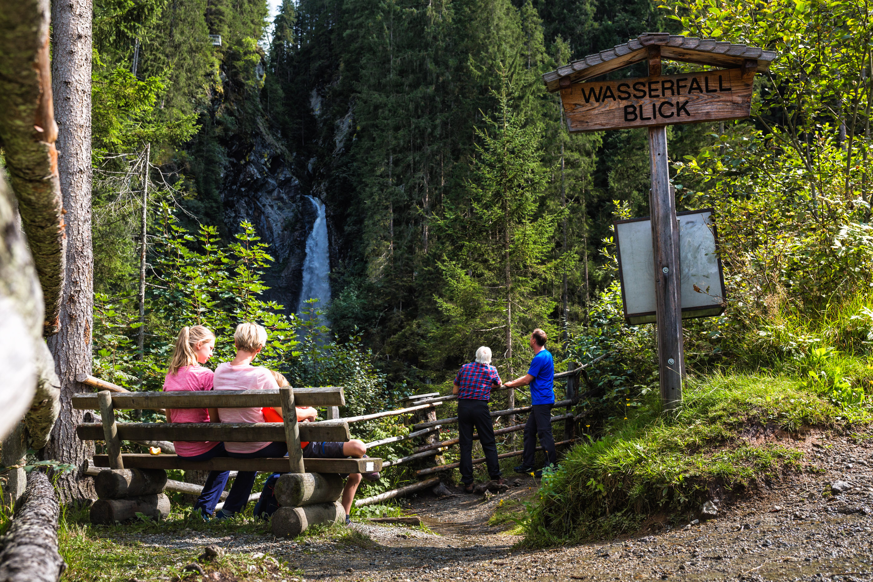 Sommer-Wandern-Untersulzbach-Wasserfall