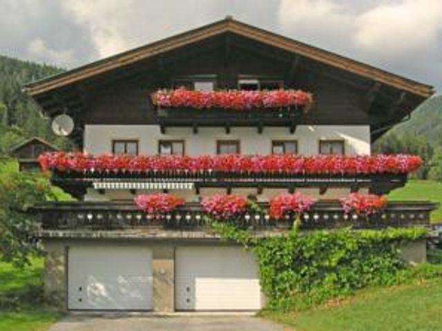 Taubensteinhof in Rosental im Sommer