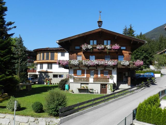 Ferienwohnung Leutgeb
